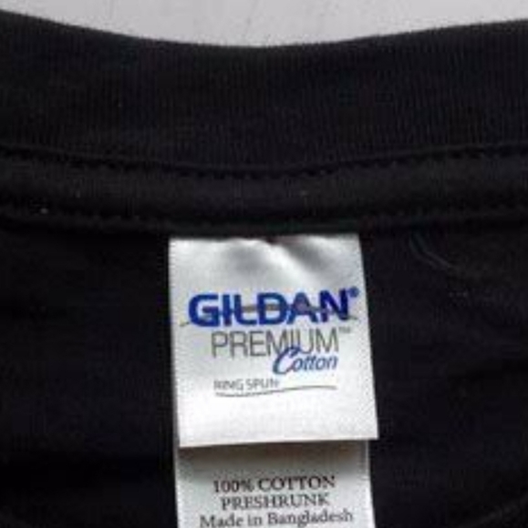 Heart ❤️ women top T-shirt, multiple sizes & and colors available - Picture 4 of 4